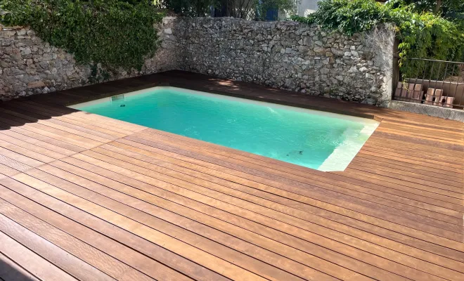 Rénovation de terrasse en bois à Saint-Maximin-la-Sainte-Baume, Saint-Maximin-la-Sainte-Baume, Peinture Gameiro